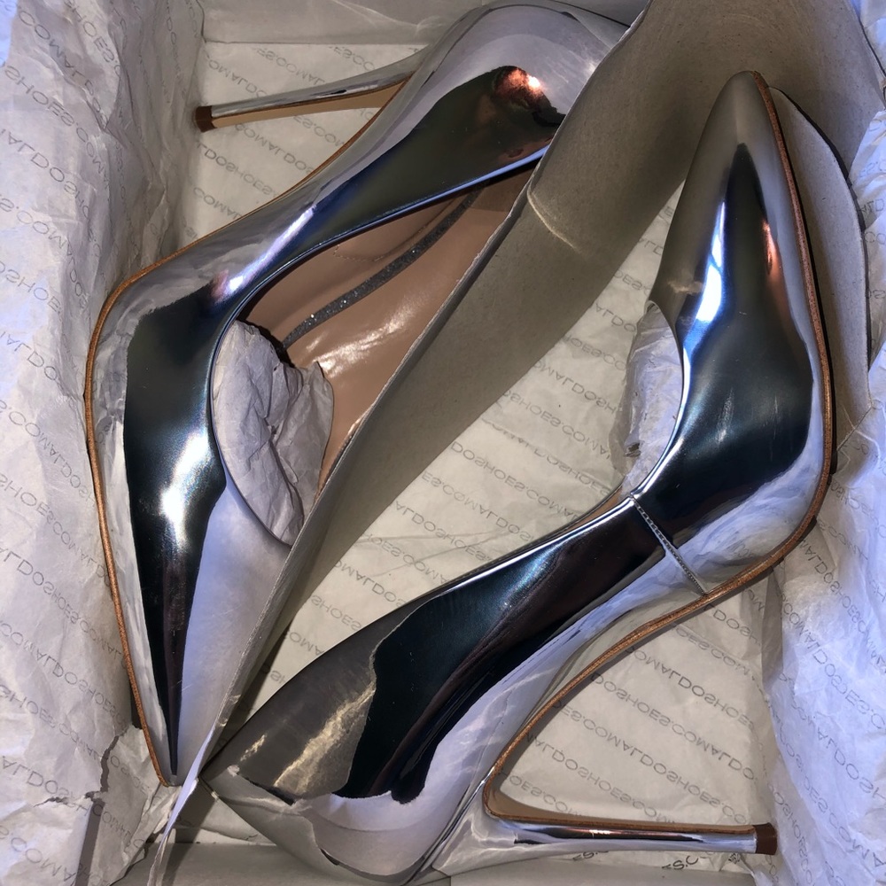 Aldo Stessy Platinum Heels